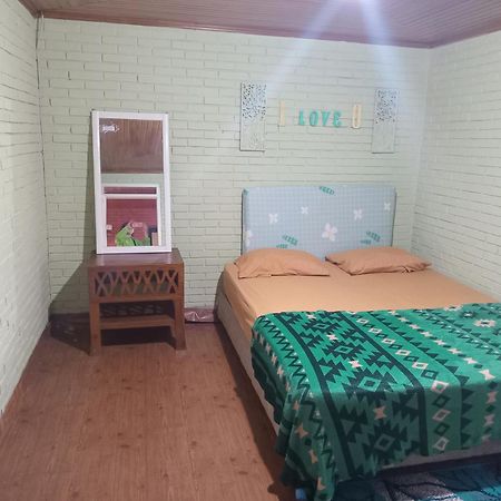 Villa Sentebale Bogor Esterno foto