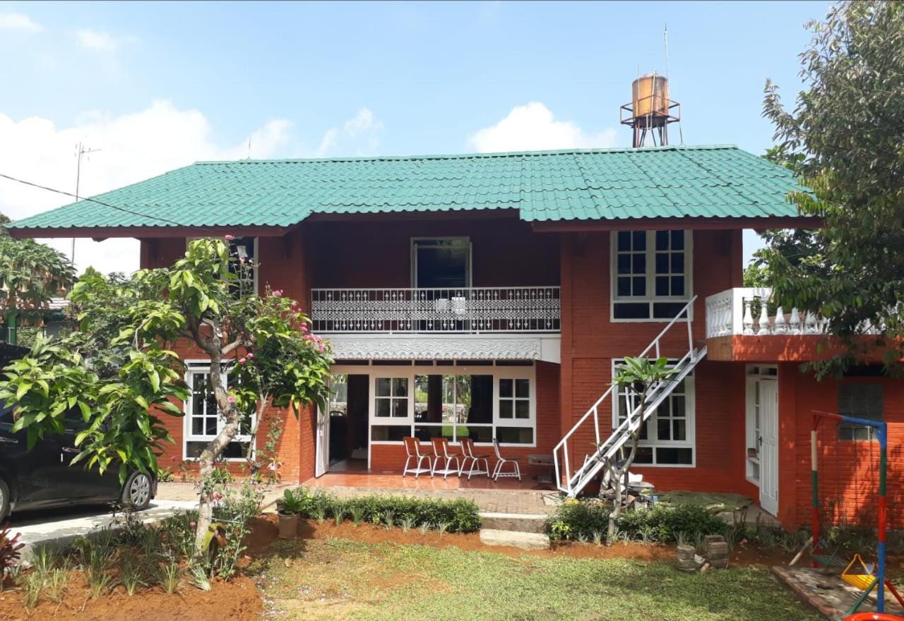 Villa Sentebale Bogor Esterno foto
