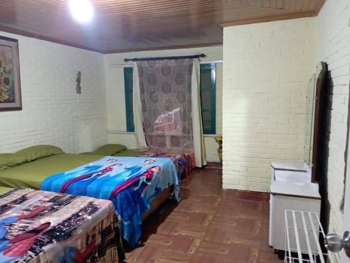 Villa Sentebale Bogor Esterno foto